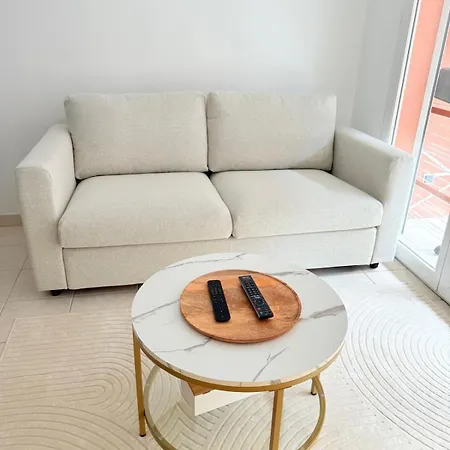 Daire Les 3 Iles 2 Pieces Climatise A 50 M Des Plages